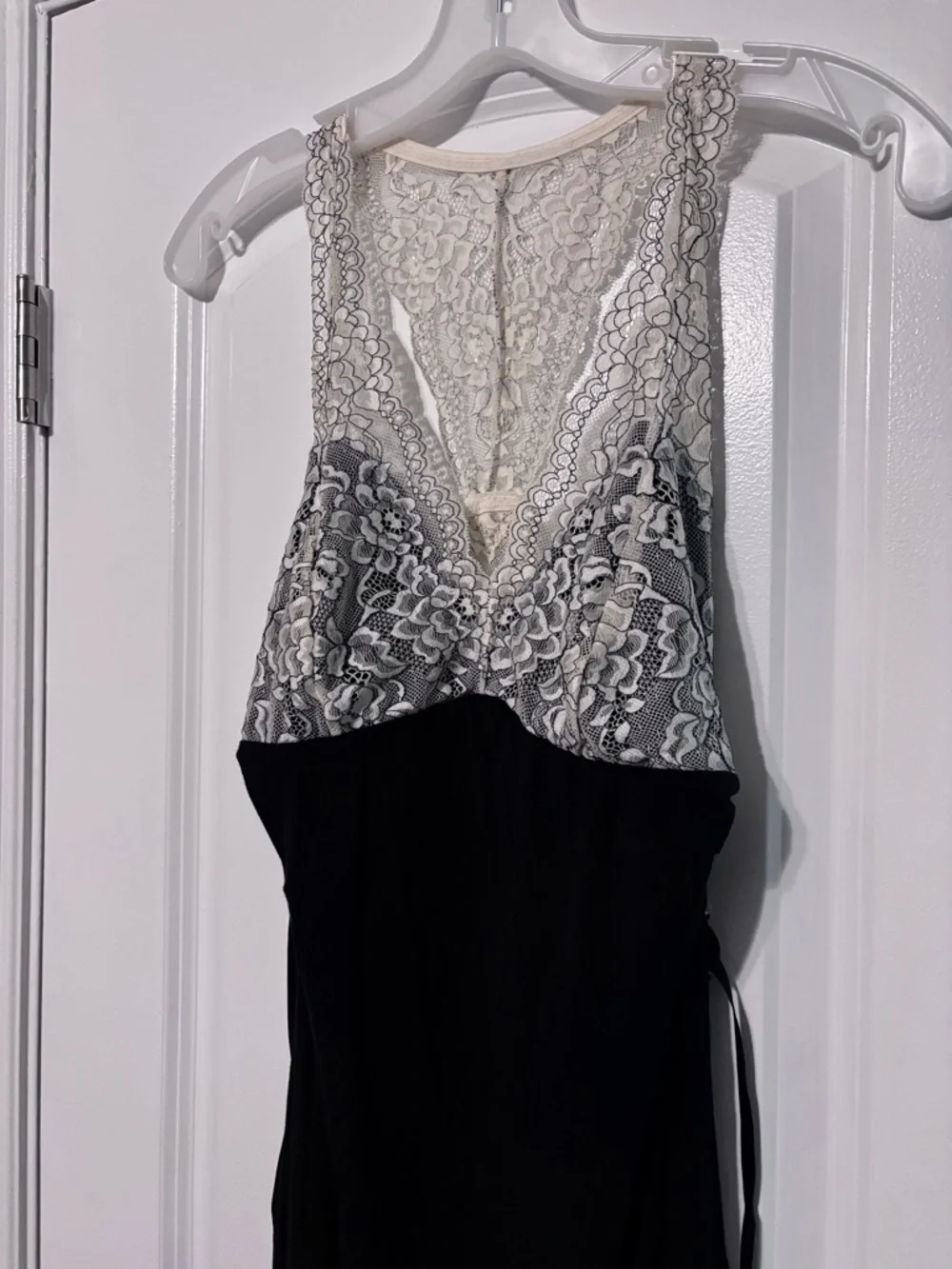 Adore Me Black and Ivory Lace Bodice Nightie Dress Size Large - Picture 5 of 13